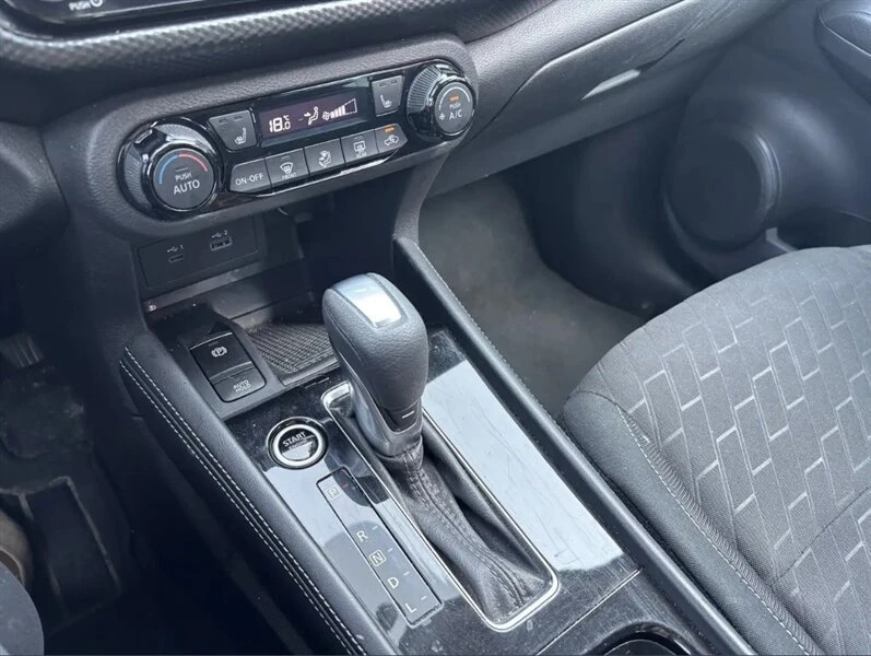 2024 Nissan Kicks - Image 17 of 17
