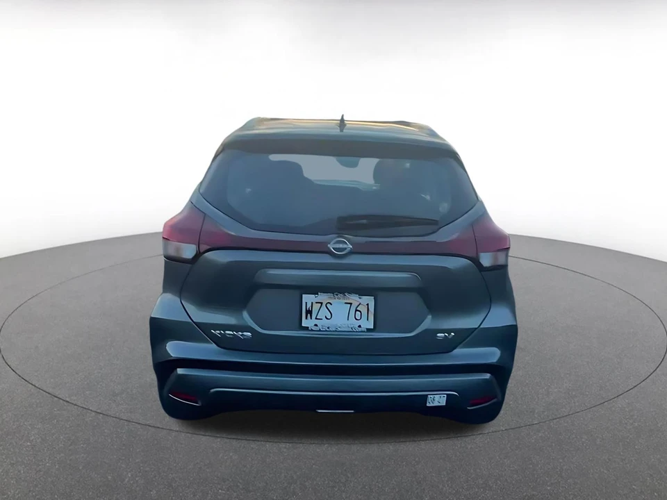 2024 Nissan Kicks - Image 14 of 31