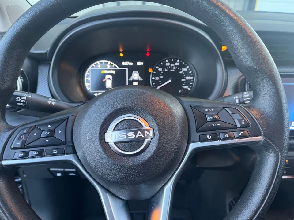2024 Nissan Kicks - Image 24 of 31