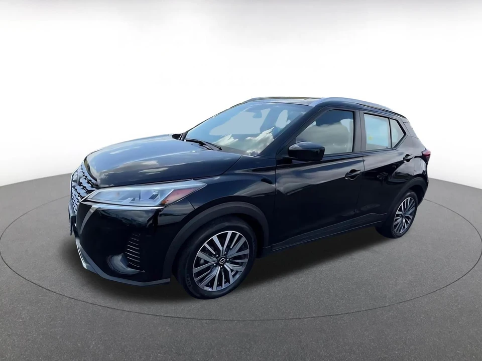 2024 Nissan Kicks - Image 8 of 31