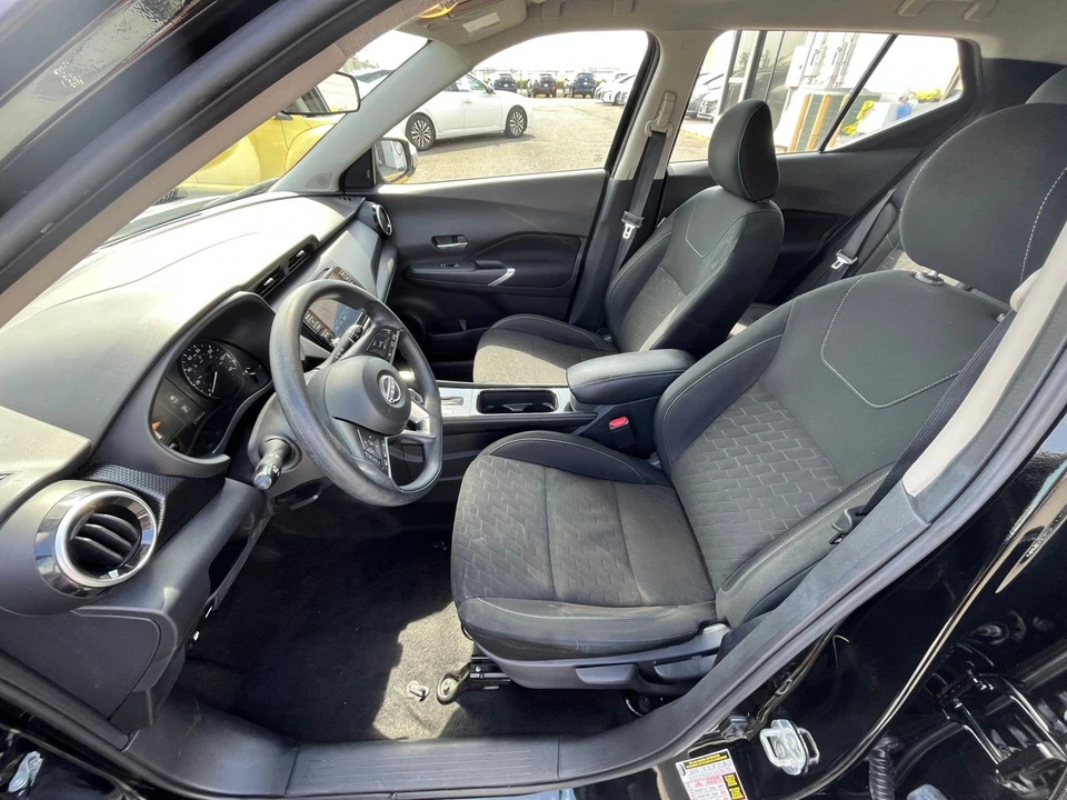 2024 Nissan Kicks - Image 27 of 31