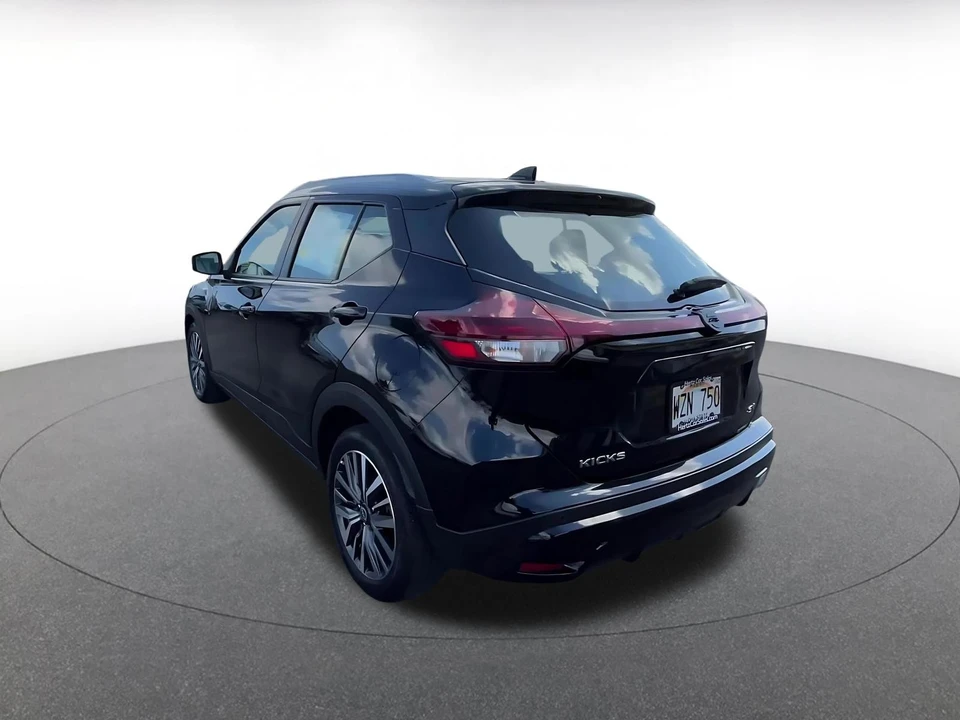 2024 Nissan Kicks - Image 12 of 31