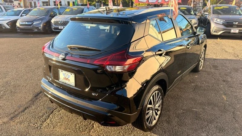 2024 Nissan Kicks - Image 7 of 12