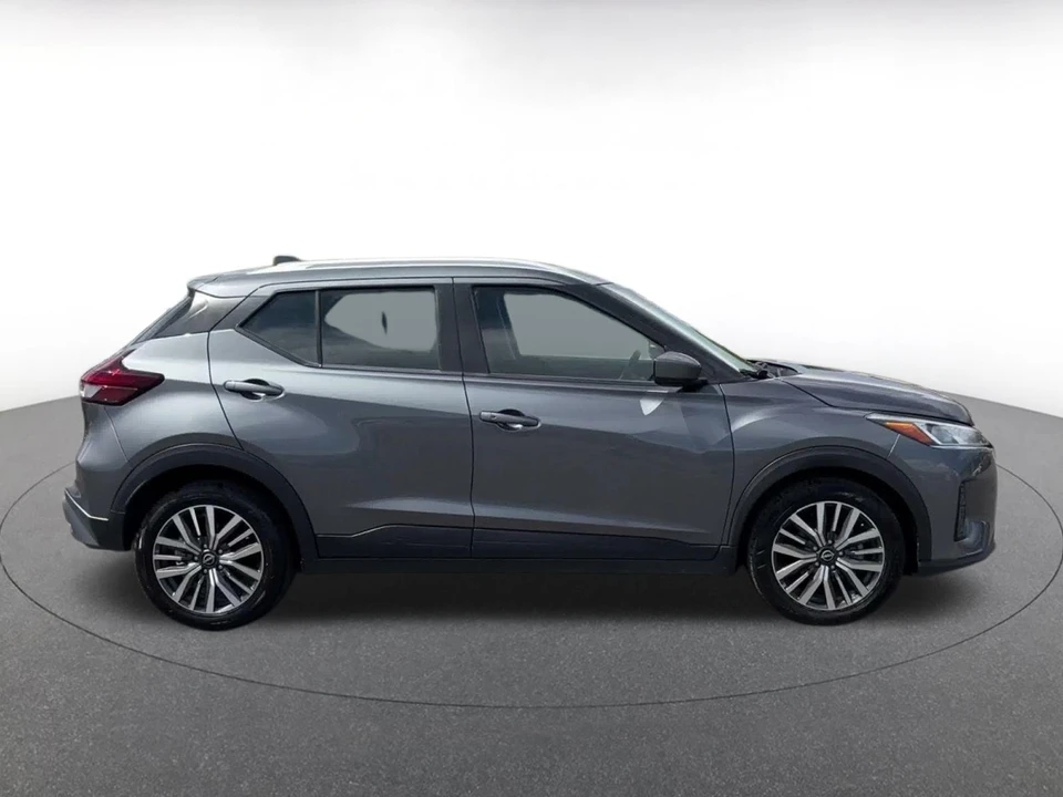 2024 Nissan Kicks - Image 18 of 31