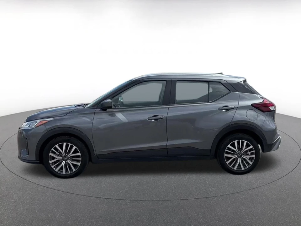 2024 Nissan Kicks - Image 11 of 31