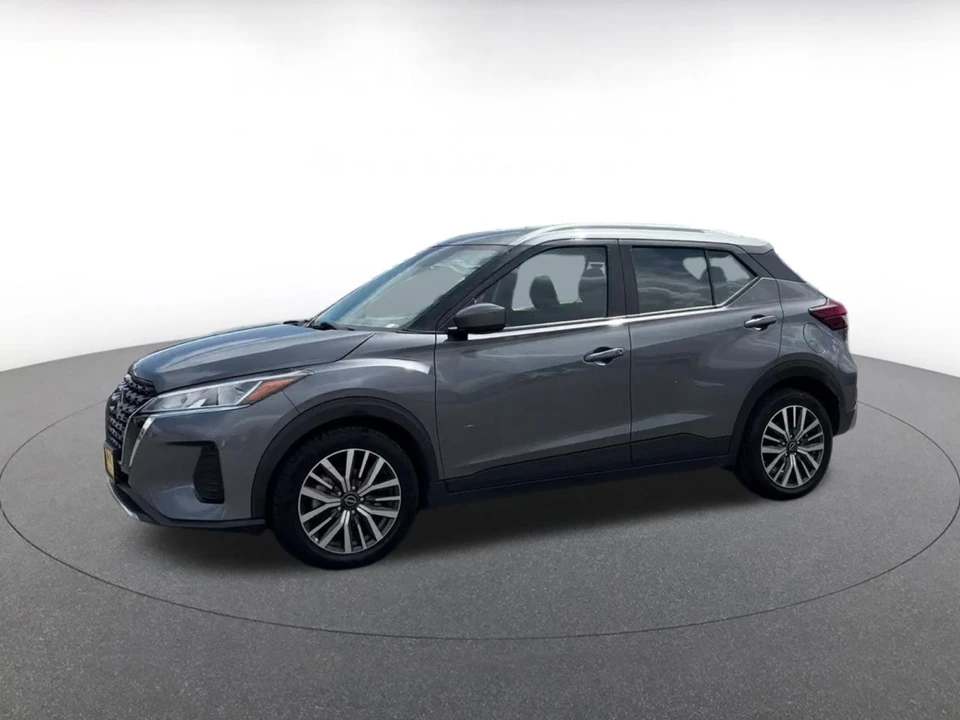 2024 Nissan Kicks - Image 9 of 31