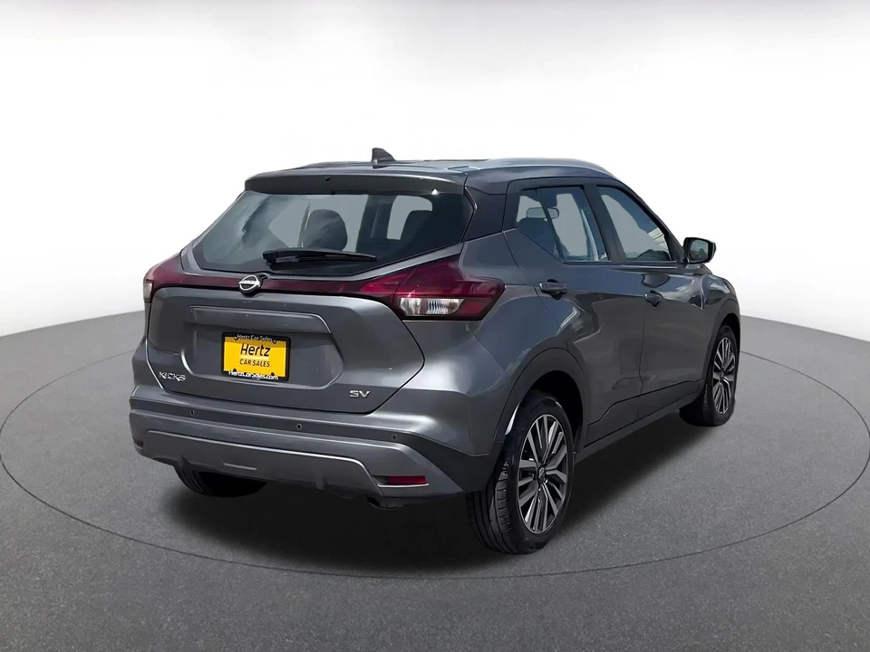 2024 Nissan Kicks - Image 16 of 31