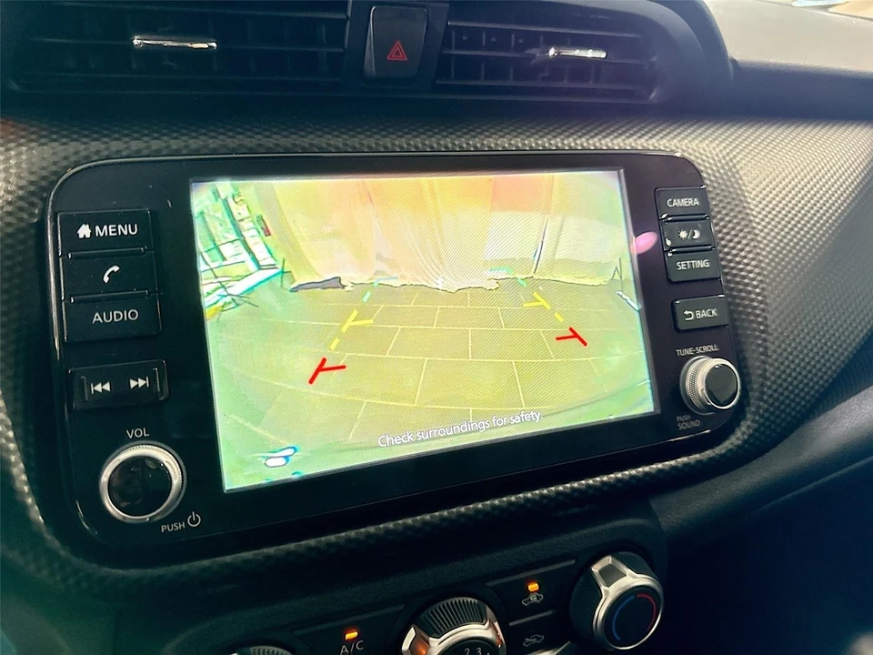2024 Nissan Kicks - Image 10 of 31