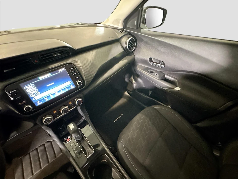 2024 Nissan Kicks - Image 8 of 31