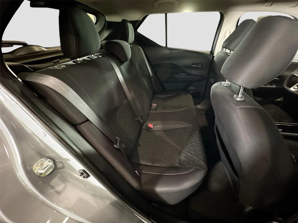 2024 Nissan Kicks - Image 18 of 31