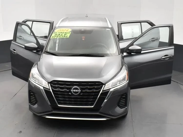 2024 Nissan Kicks - Image 10 of 12