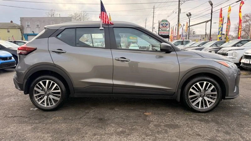 2024 Nissan Kicks - Image 11 of 12