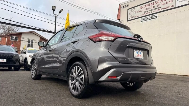 2024 Nissan Kicks - Image 8 of 12