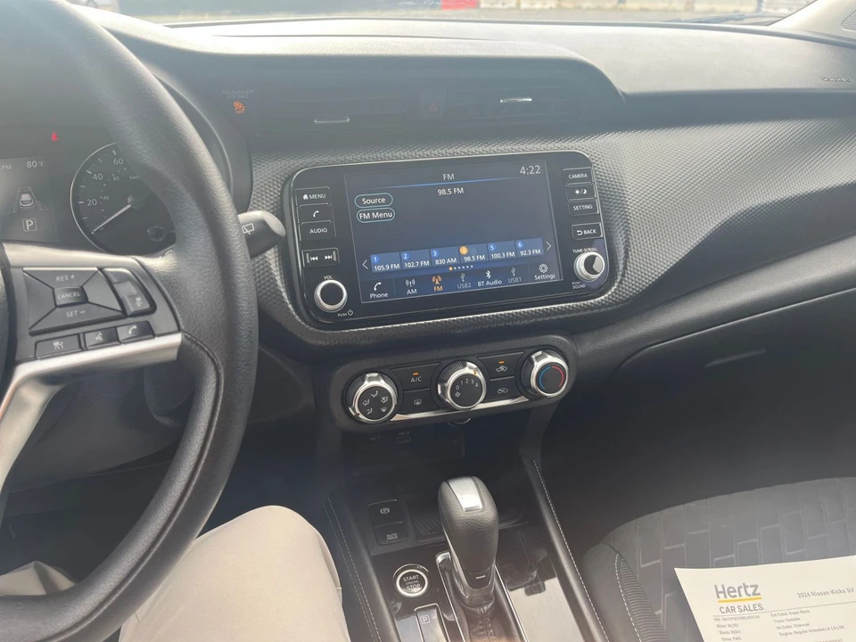 2024 Nissan Kicks - Image 18 of 31
