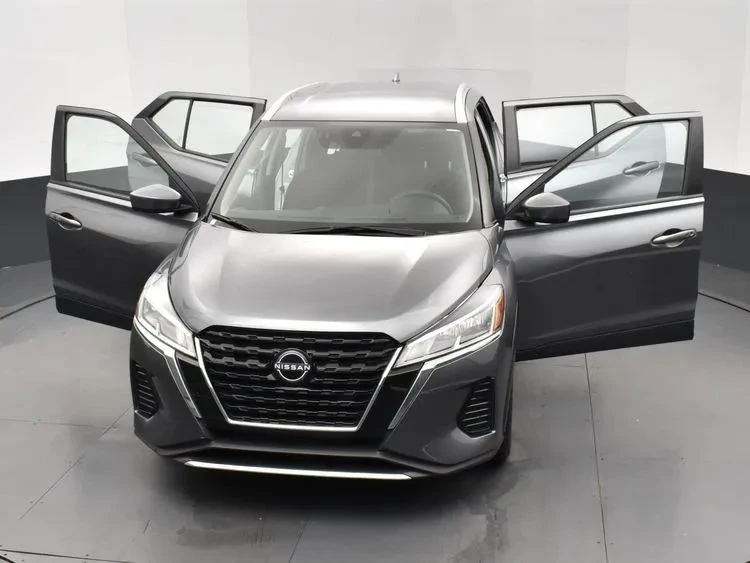 2024 Nissan Kicks - Image 9 of 12