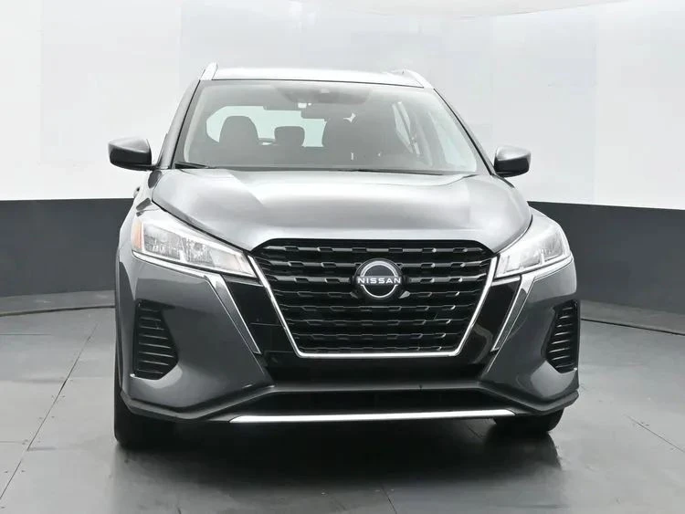 2024 Nissan Kicks - Image 2 of 12