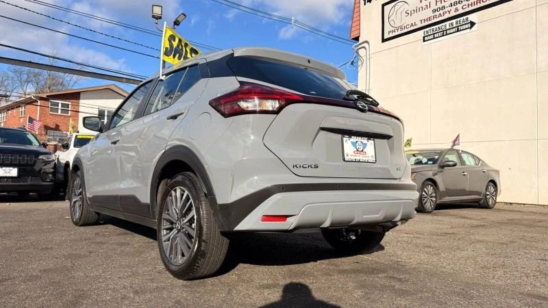 2024 Nissan Kicks - Image 8 of 12