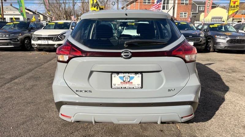 2024 Nissan Kicks - Image 6 of 12