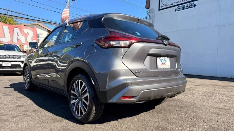 2024 Nissan Kicks - Image 11 of 12