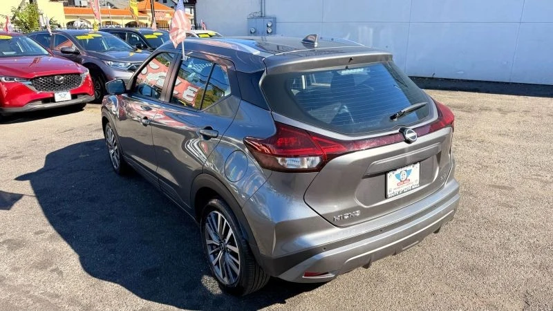 2024 Nissan Kicks - Image 5 of 12