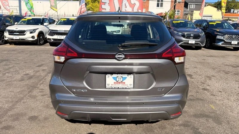 2024 Nissan Kicks - Image 6 of 12