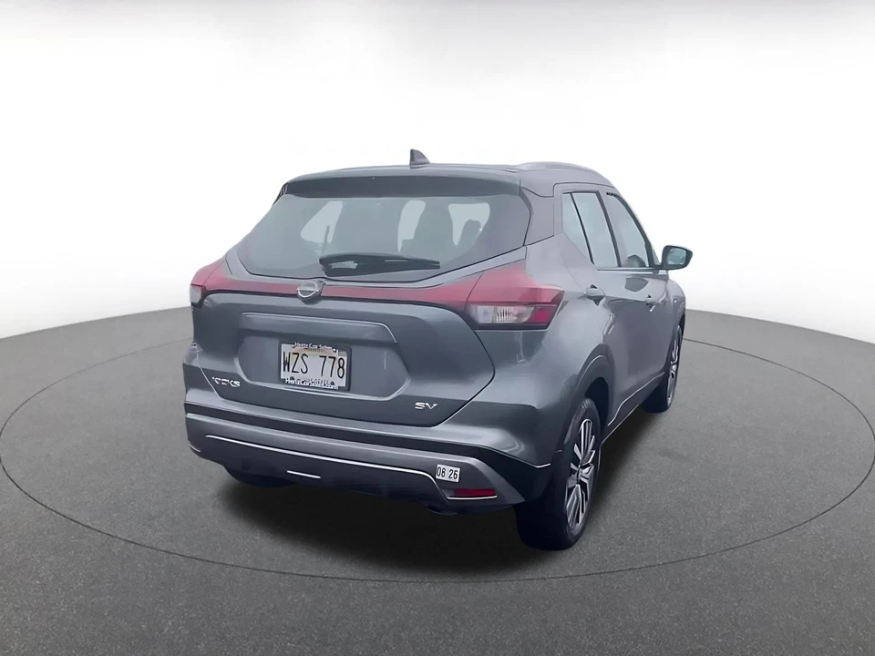 2024 Nissan Kicks - Image 11 of 31