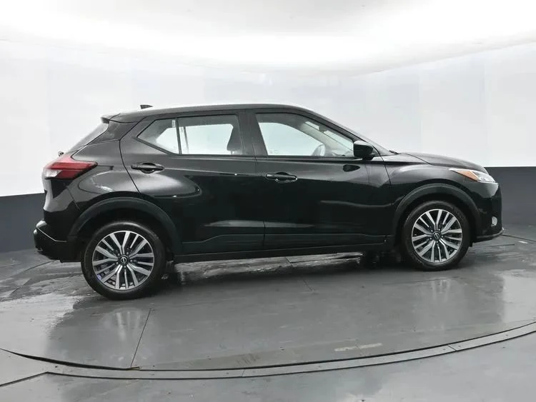 2024 Nissan Kicks - Image 4 of 12