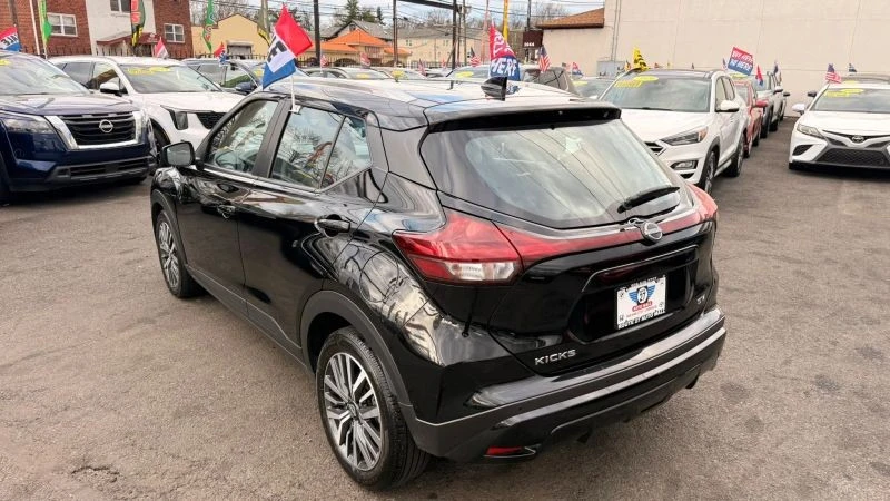 2024 Nissan Kicks - Image 4 of 12
