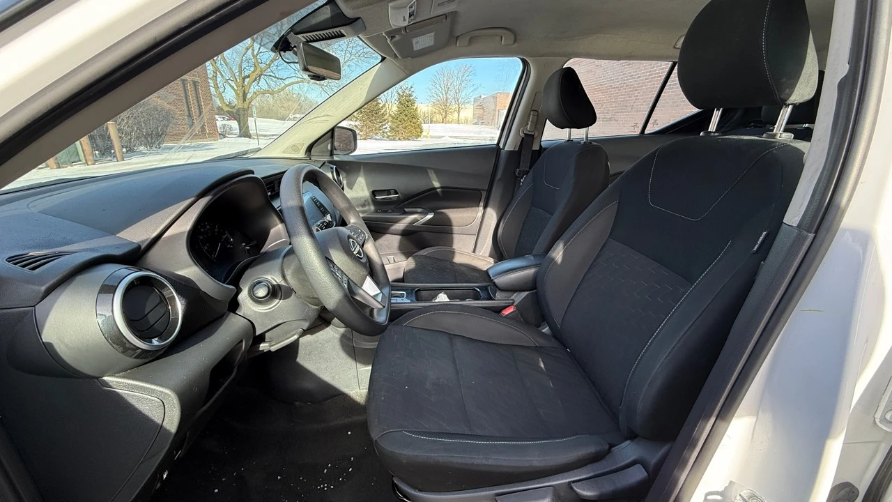 2024 Nissan Kicks - Image 10 of 21
