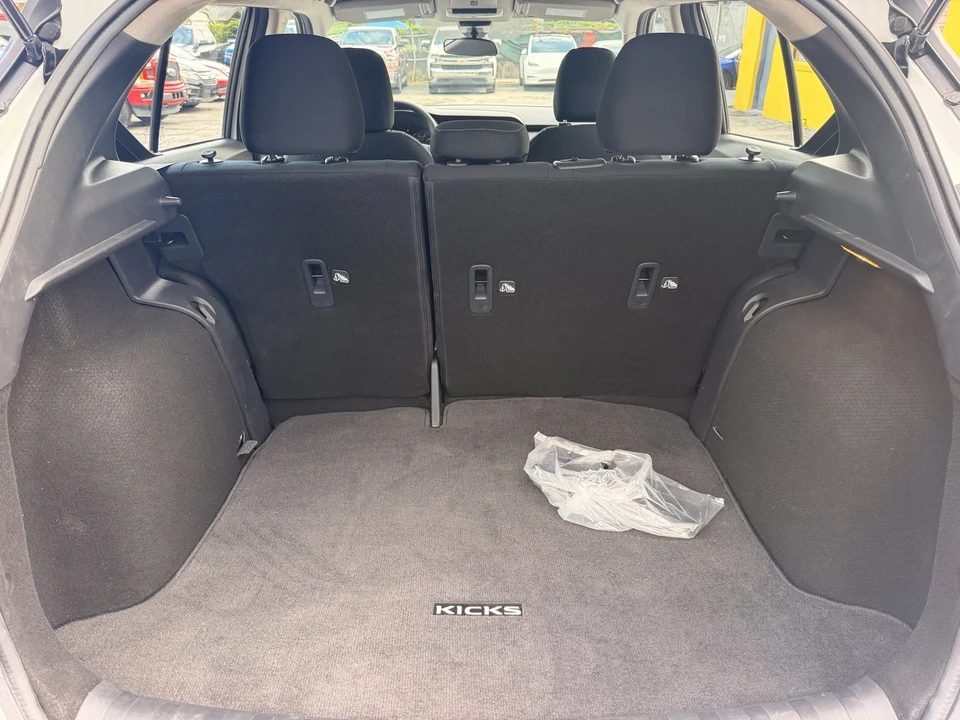 2024 Nissan Kicks - Image 18 of 21