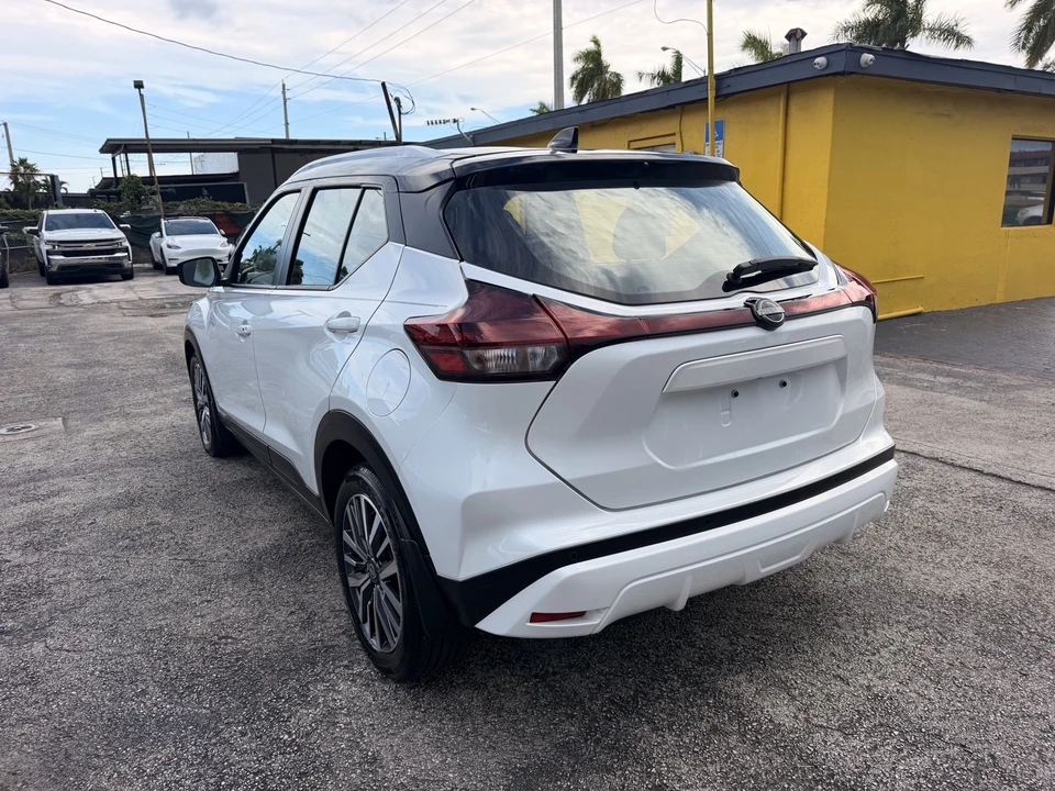 2024 Nissan Kicks - Image 12 of 21