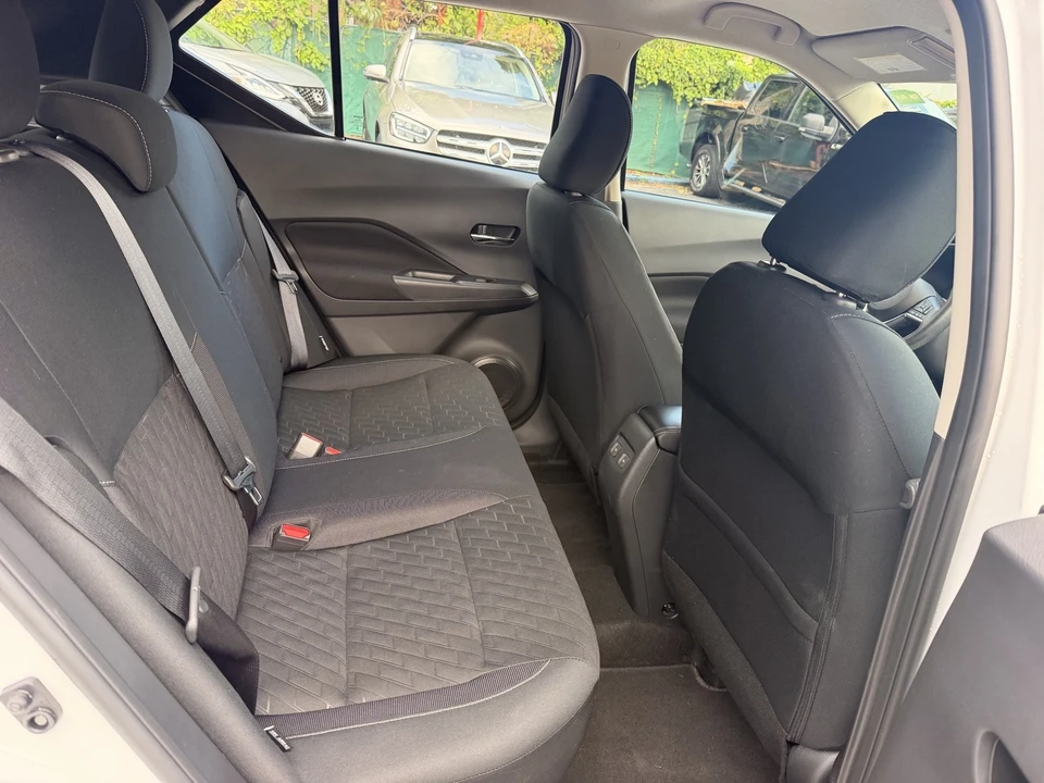 2024 Nissan Kicks - Image 16 of 21