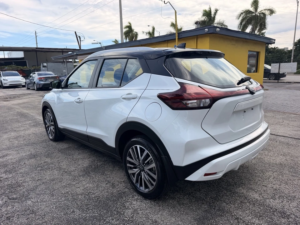 2024 Nissan Kicks - Image 13 of 21