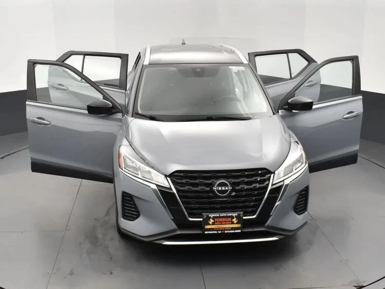 2024 Nissan Kicks - Image 10 of 12