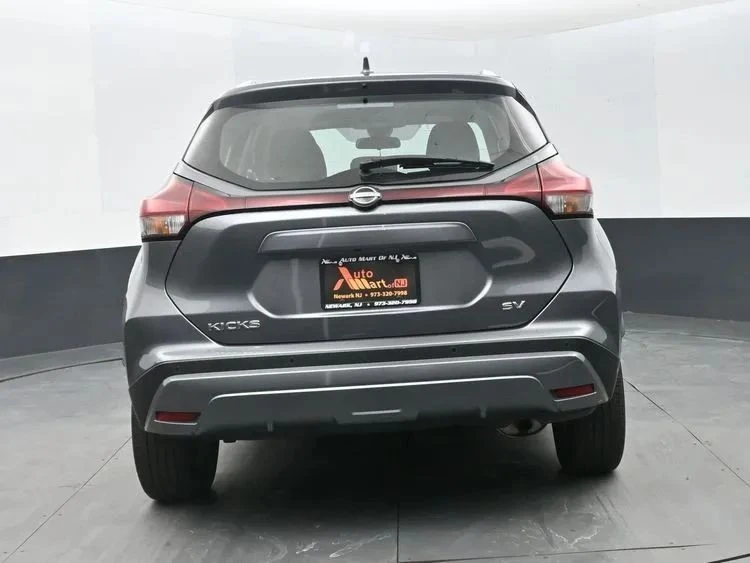 2024 Nissan Kicks - Image 8 of 12