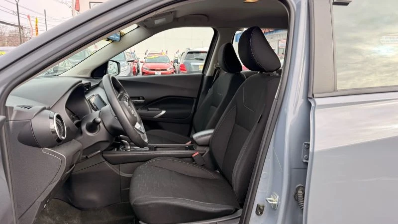 2024 Nissan Kicks - Image 12 of 12