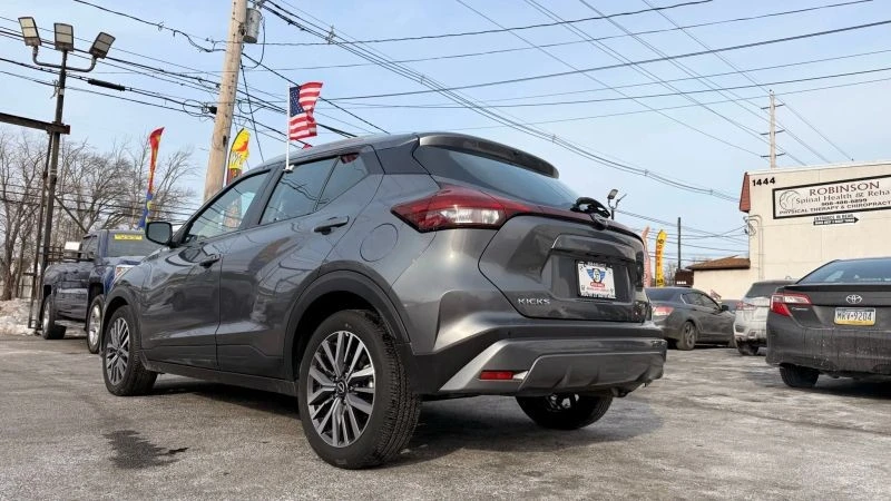2024 Nissan Kicks - Image 9 of 12