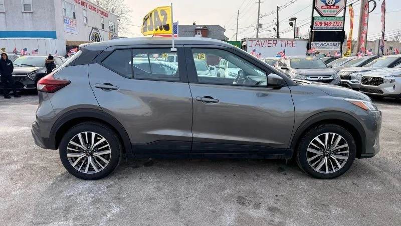 2024 Nissan Kicks - Image 11 of 12