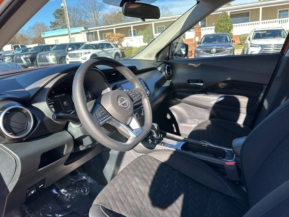 2024 Nissan Kicks - Image 9 of 12