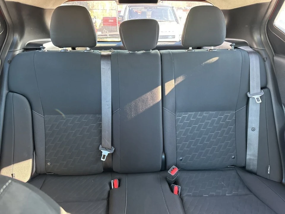 2024 Nissan Kicks - Image 10 of 12