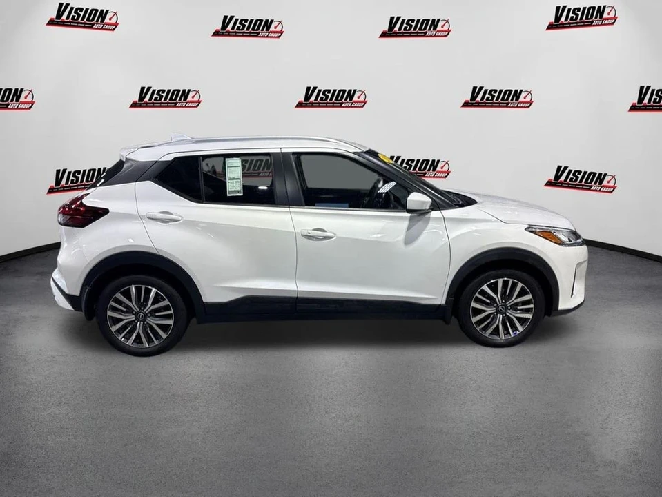 2024 Nissan Kicks - Image 4 of 12