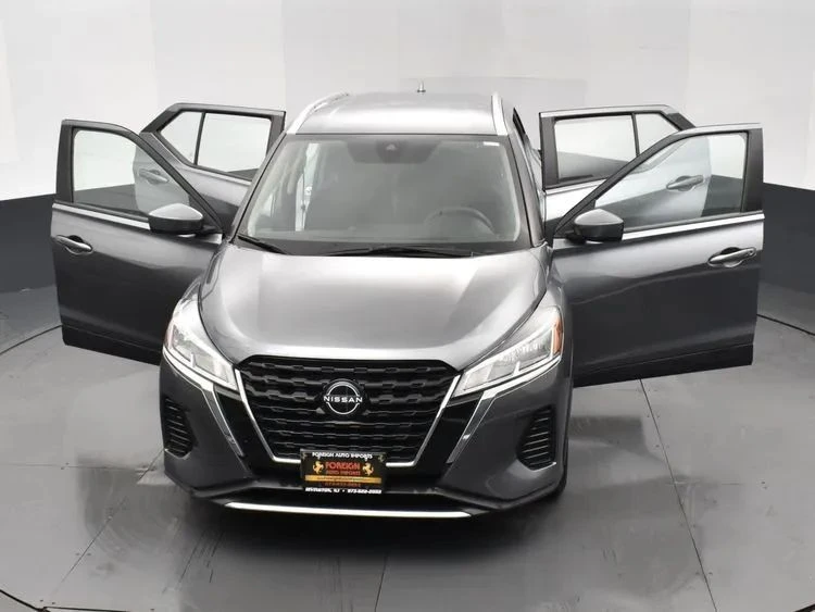 2024 Nissan Kicks - Image 10 of 12