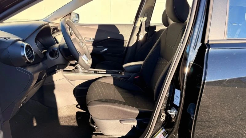 2024 Nissan Kicks - Image 12 of 12