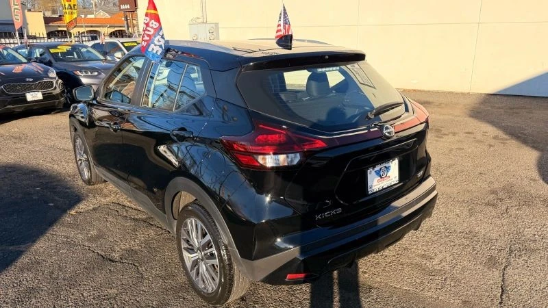2024 Nissan Kicks - Image 5 of 12