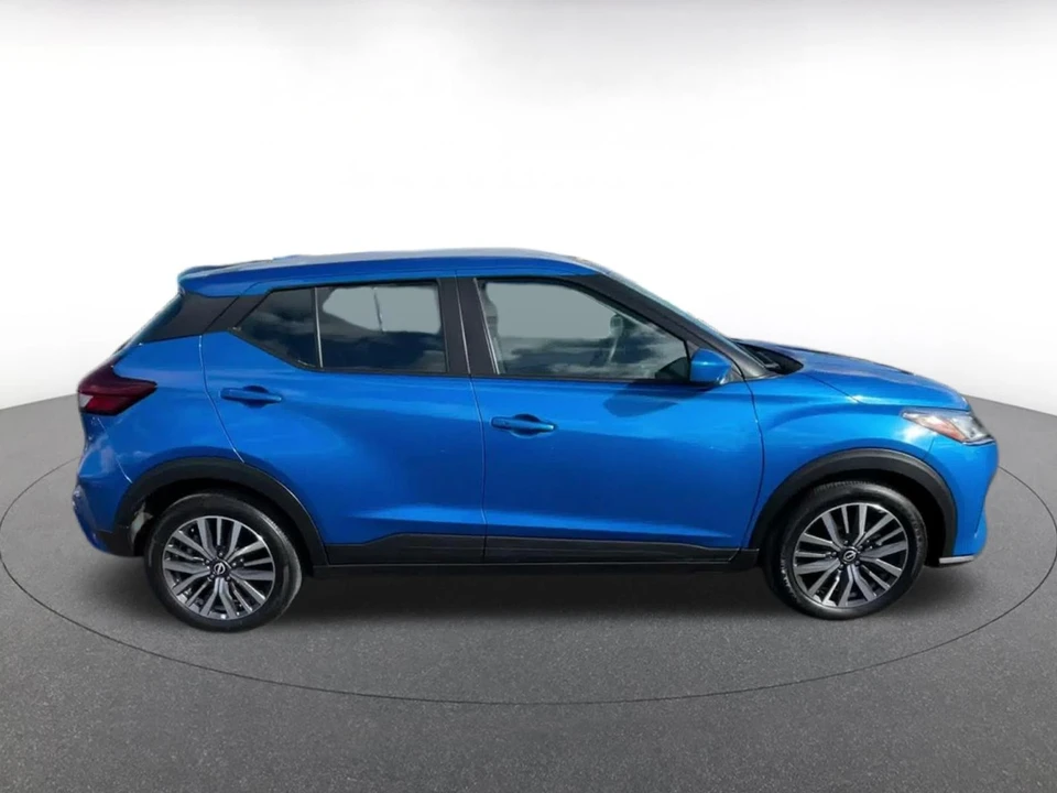 2024 Nissan Kicks - Image 17 of 31