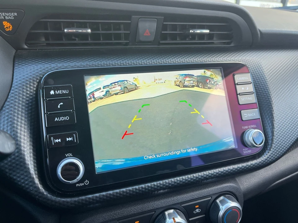 2024 Nissan Kicks - Image 23 of 31
