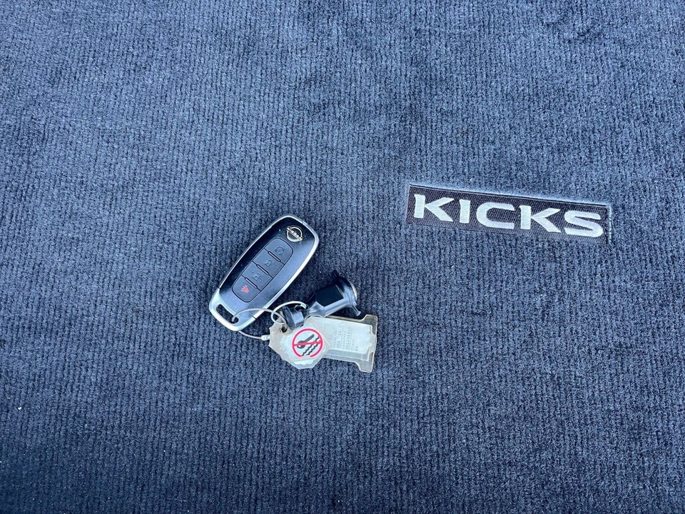 2024 Nissan Kicks - Image 17 of 31