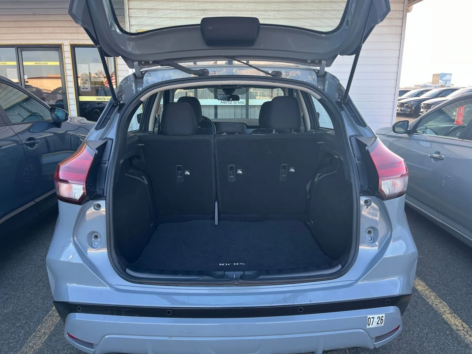 2024 Nissan Kicks - Image 25 of 31
