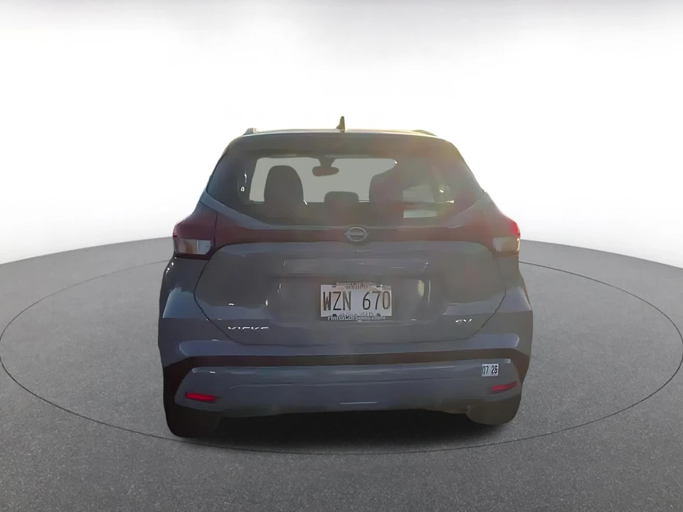 2024 Nissan Kicks - Image 10 of 31