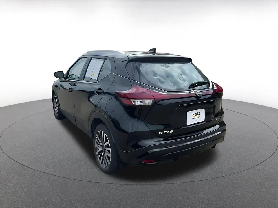 2024 Nissan Kicks - Image 9 of 31